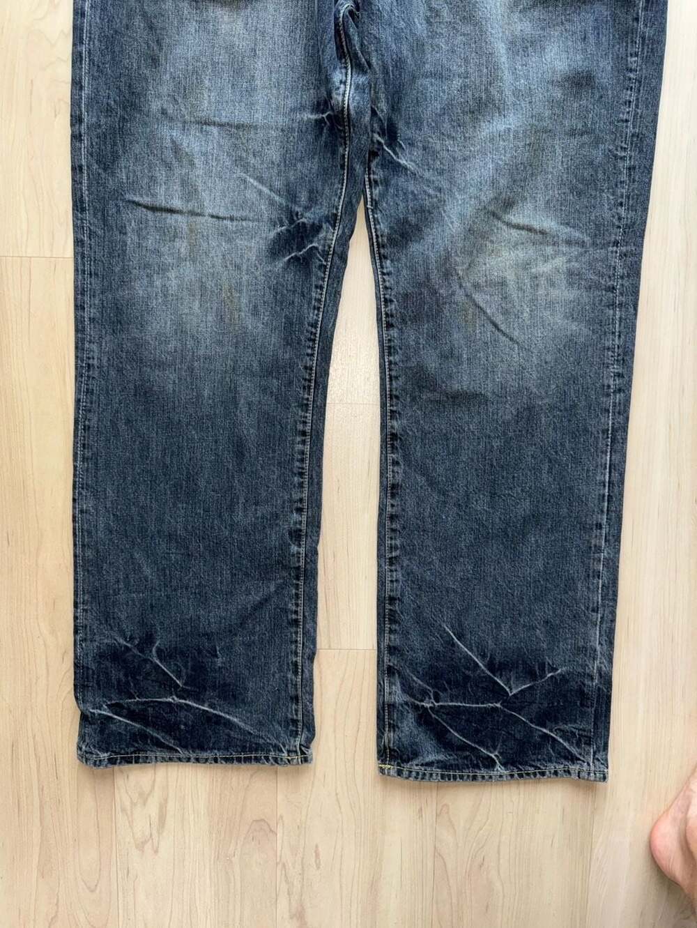 Ed Hardy by Christian Audigier Men's Straight Leg Denim Jeans Size 36x32 - Picture 4 of 9